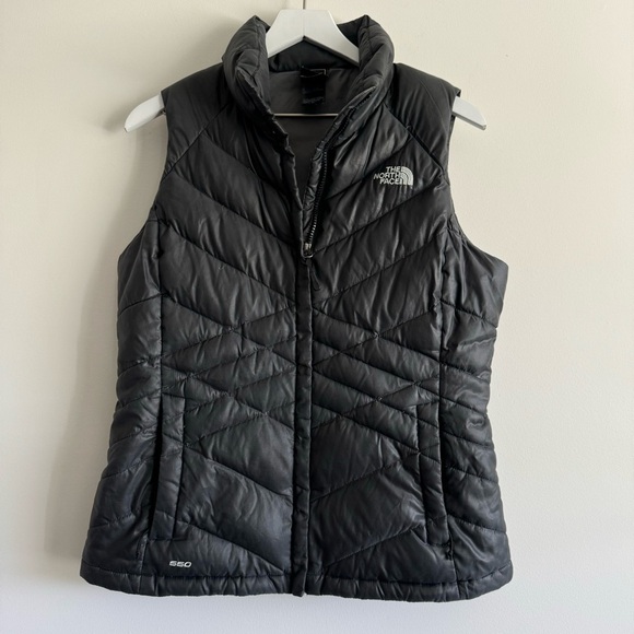 The North Face Jackets & Blazers - The North Face 550 Black Down Puffer Vest size medium